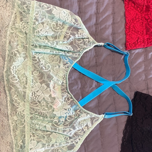 Frederick’s of Hollywood lace bras - Picture 3 of 6